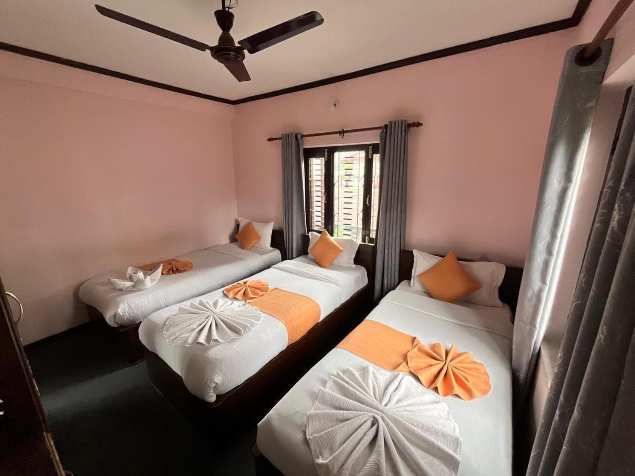 Hotel Travel Inn Pokhara Exterior foto